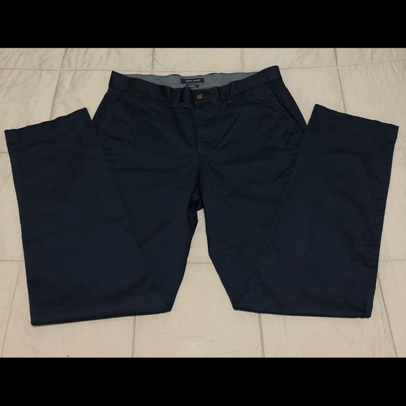 TOMMY HILFIGER MEN ’s DARK NAVY PANTS WITH HINT OF STRETCH.LIKE NEW CONDITION!! - Picture 2 of 5